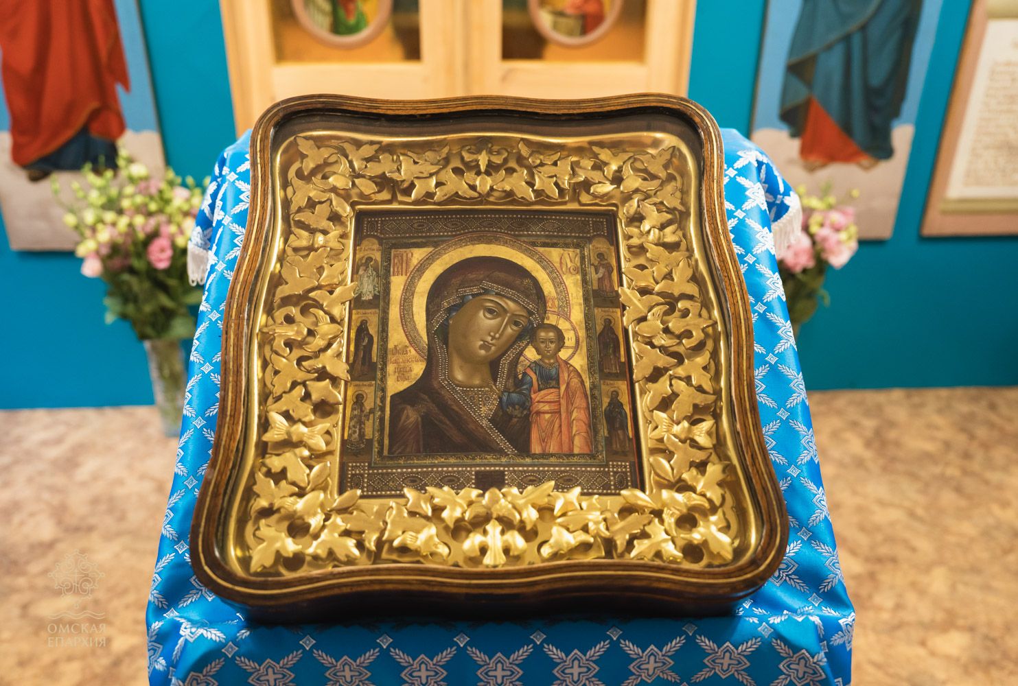 Митрополит Дионисий совершил Всенощное бдение в храме Казанской иконы Божией Матери