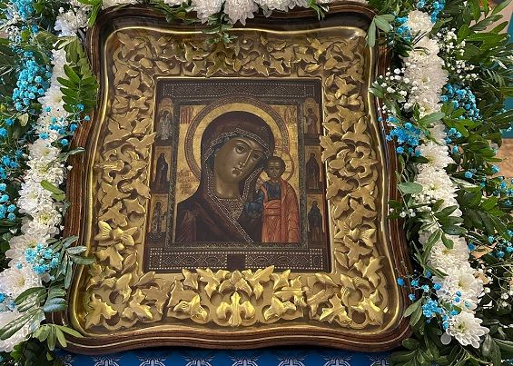 Почему православные русские люди в праздник Казанского образа Пресвятой Богородицы отмечают День народного единства?